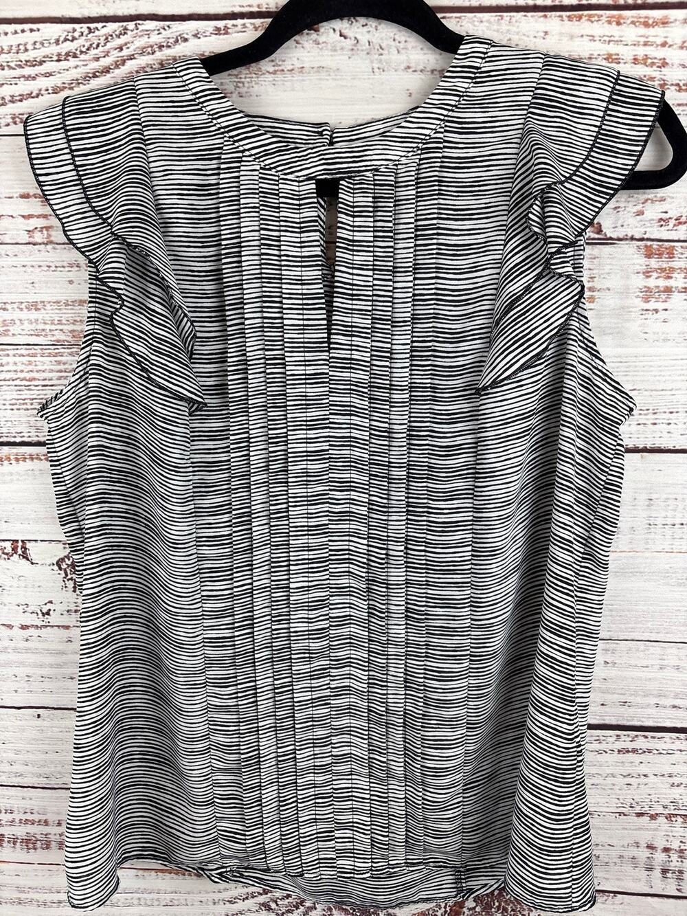 Womens Y2K Elle Black & White Pleated Front Flutter Cap Sleeve Blouse Career M